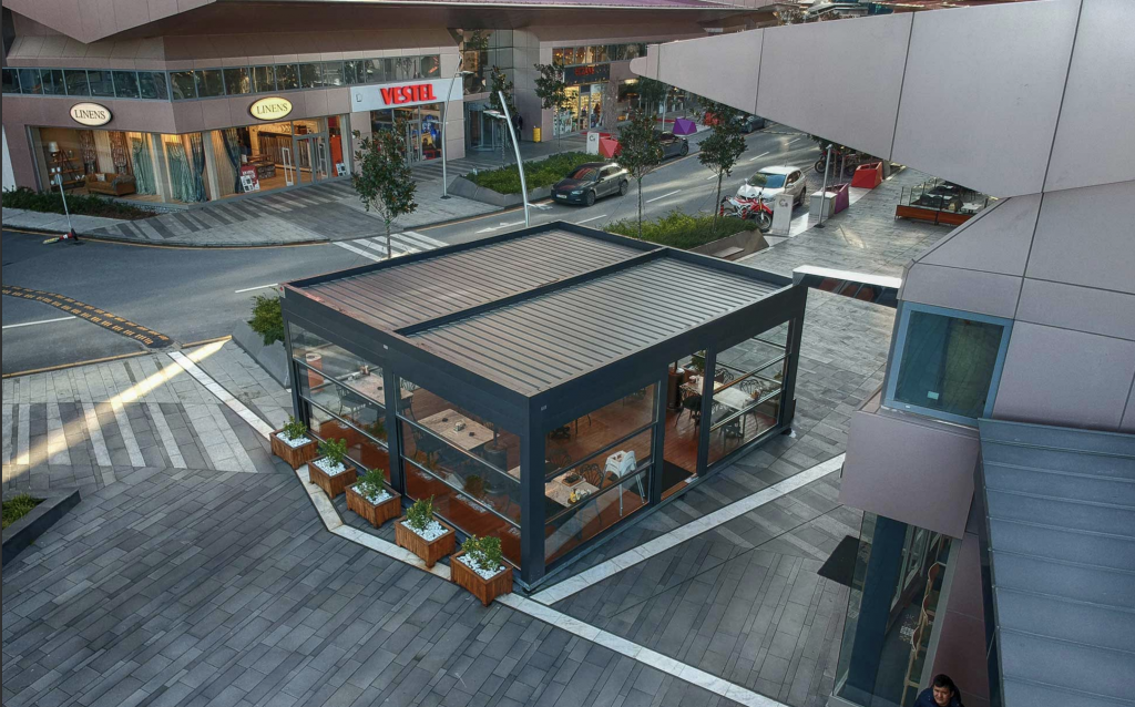 Pergola Free Lames electriques retractable