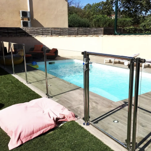 SMC round tube pool fence kit