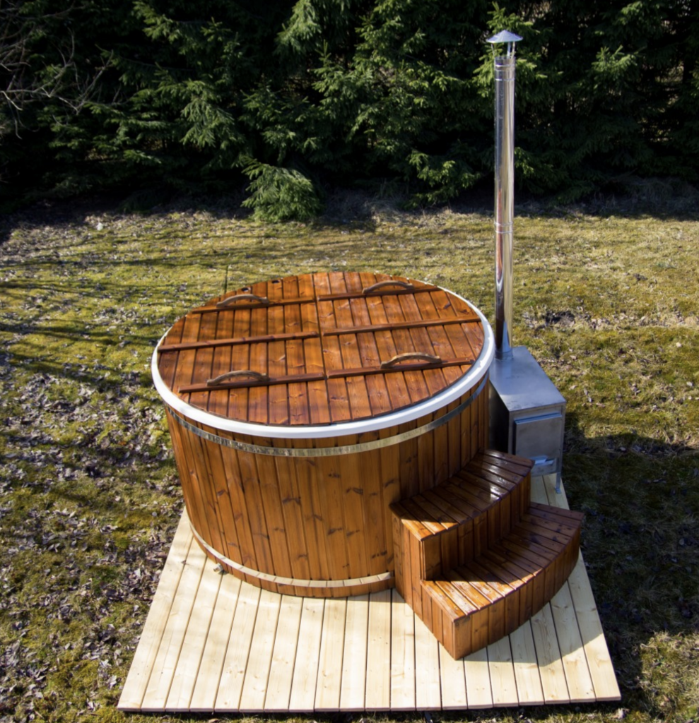 Luxe acryl spa met buitenverwarming