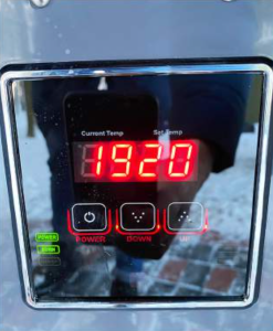 Luxuriöser Acryl-Whirlpool mit Dieselheizung