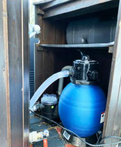 Luxuriöser Acryl-Whirlpool mit Dieselheizung