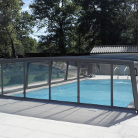 Cobertura telescópica de meia altura para piscina R-Design, 10 m, 1,8 m de altura