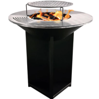Grand barbecue noir avec plaque en acier EFP56B