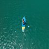 La Wattsup SAR 10'8 è una versatile tavola da paddle gonfiabile progettata per il cruising, il touring e le onde piccole. Le sue dimensioni sono 325 x 84 x 15 cm