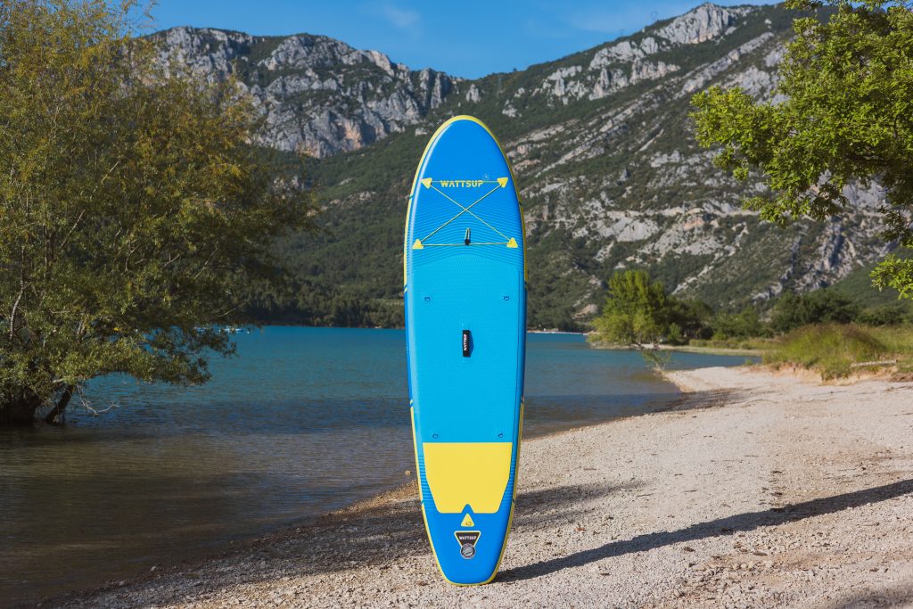 paddle gonflable polyvalent conçu pour offrir stabilité, confort et maniabilité à tous les riders